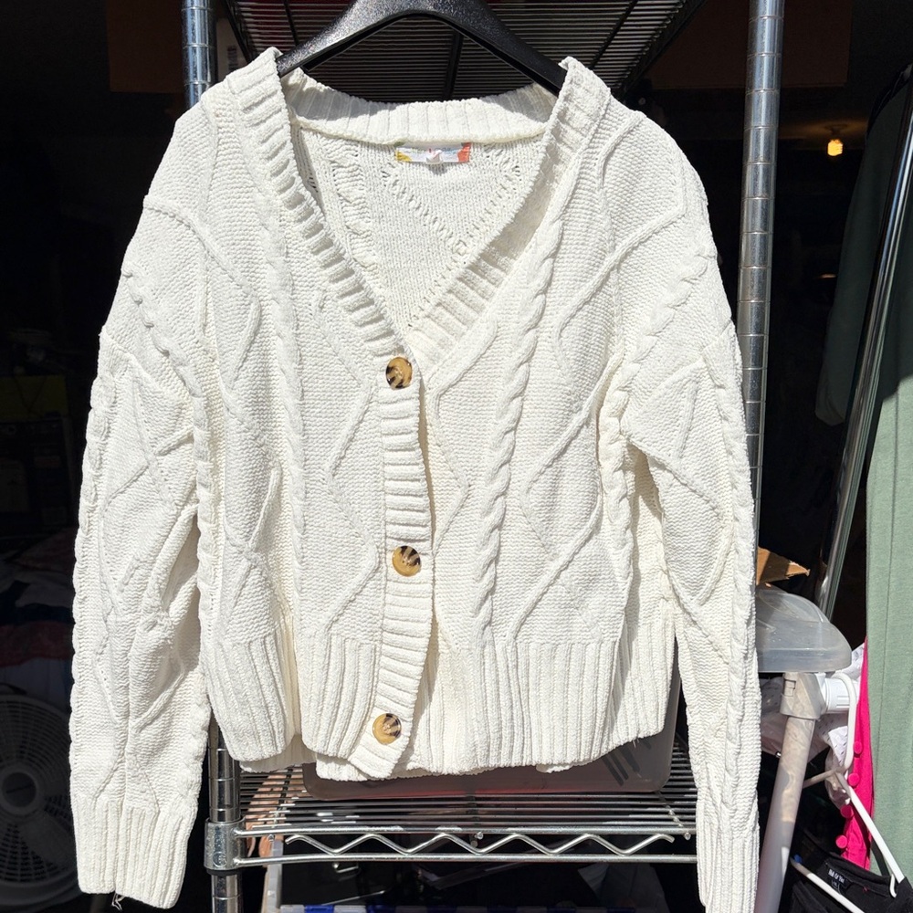 Moon & Willow, Cozy White Cable Knit Sweater